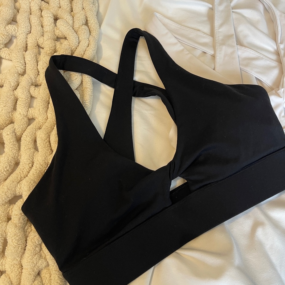 Fabletics Oasis Sports bra (2 pack) - Picture 2 of 7